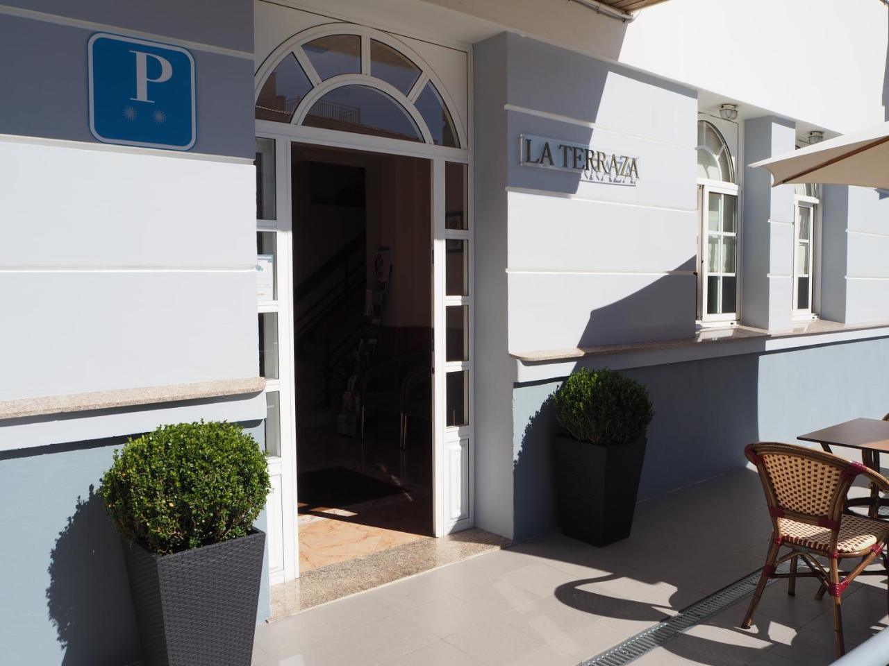 מיניו Hotel La Terraza מראה חיצוני תמונה